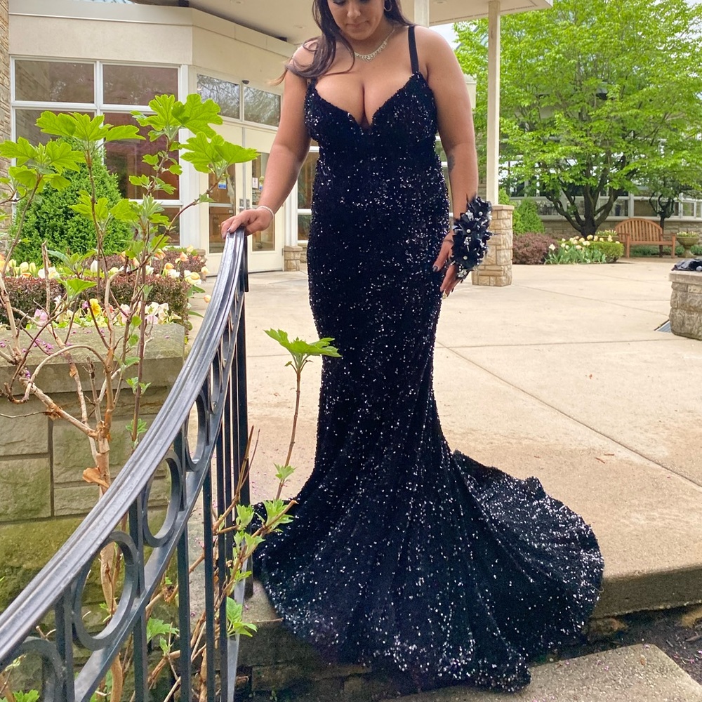 Portia and scarlett black prom dress